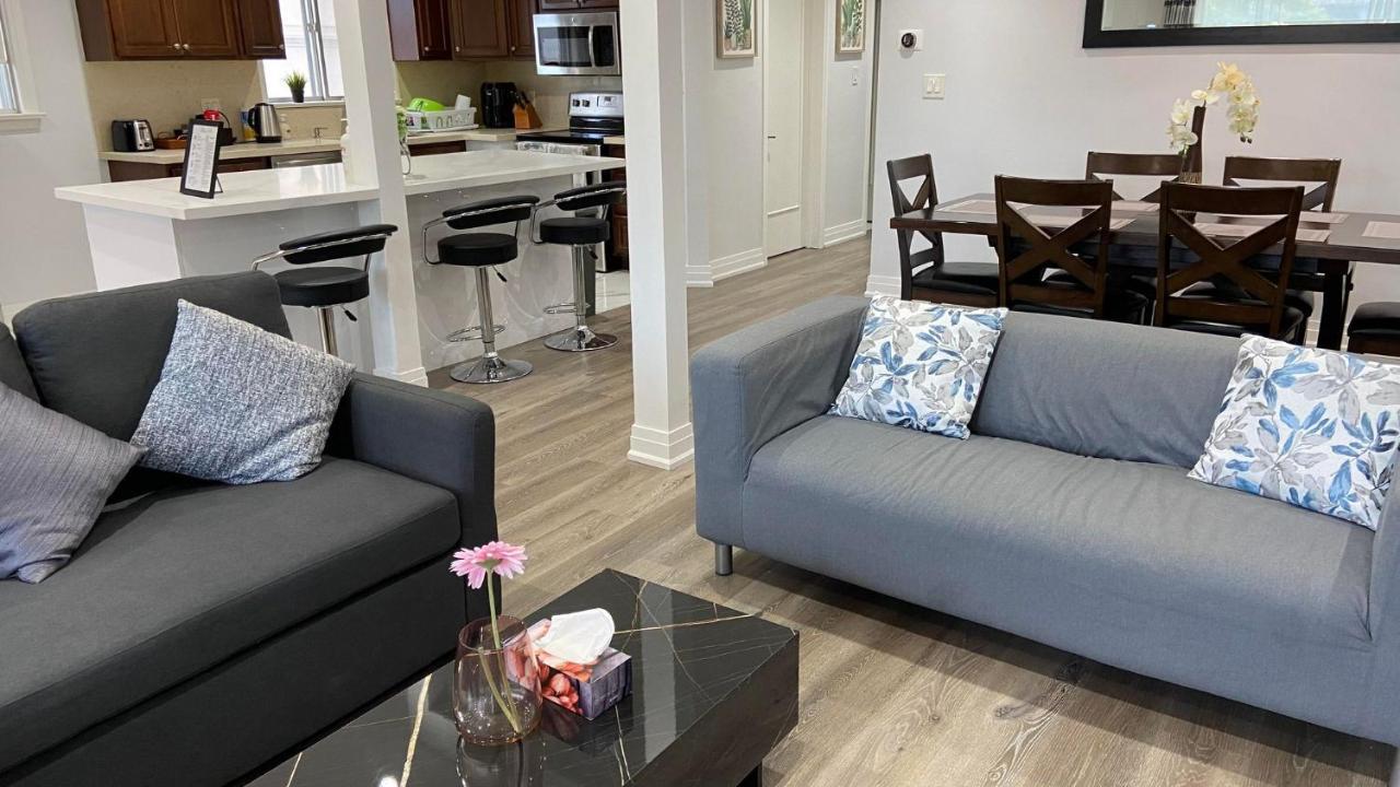 Spectacular 3 Bedroom 2 Wr House - Close To Airport Toronto Zewnętrze zdjęcie